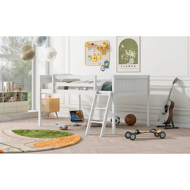 Letto a soppalco basso in legno massello con scaletta