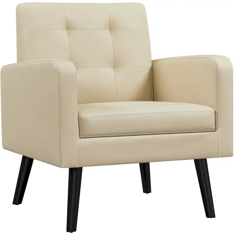 Poltrona moderna accentata con imbottitura capitonné in similpelle e gambe in legno massello